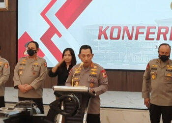 Kapolri Batalkan TR Kapolda Jatim, Irjen Teddy Minahasa akan Diganti