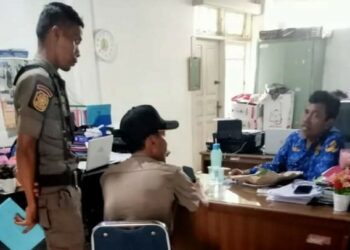 Satlinmas Satpol PP Kota Padang lakukan pendataan kawasan rawan bencana di 11 Kecamatan