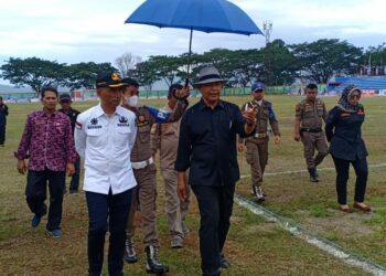 Satu Hari Menjelang Turnamen Bupati Cup 2022, Epyardi Asda Pastikan GOR Tuanku Tabiang Siap Digunakan