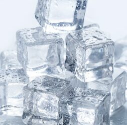 5 Manfaat Es Batu untuk Kecantikan, Silahkan Dicoba