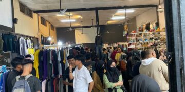 Ramai Pengunjung, Padang Thrift Day Digelar Sampai Minggu