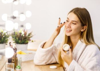 5 Tips Ampuh Menggunakan Skincare Agar Mendapatkan Hasil Maksimal