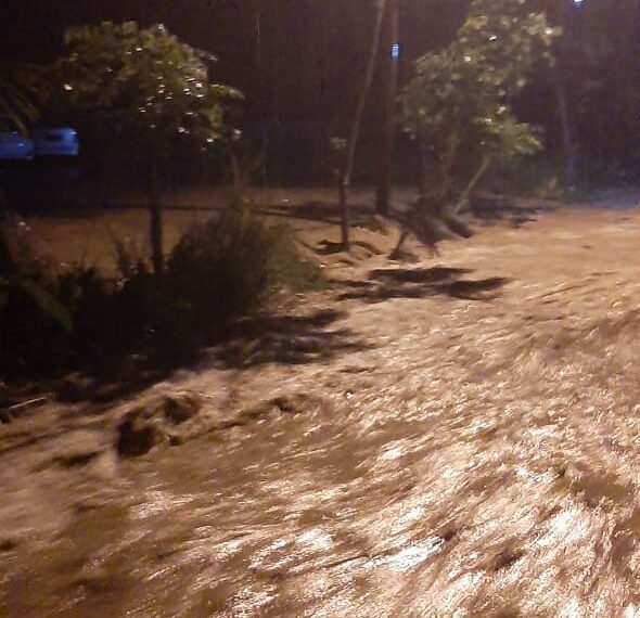 Akibat Hujan Deras, Satu Warga Hanyut Terseret Arus Sungai di Batu Busuak Padang