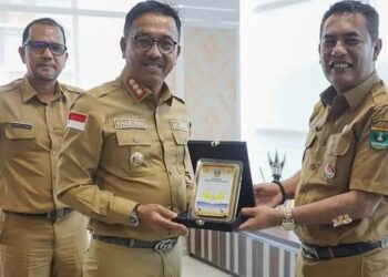 Bupati Bahas Perbaikan Jalan Nasional dan Provinsi di Solok Selatan dengan Kepala Balai dan Bina Marga