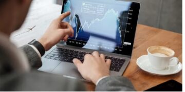 Kamis Pagi, IHSG Dibuka Menguat ke Level 6.829