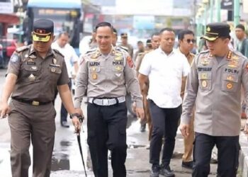 Kapolresta Kombes Pol Ferry Harahap datangi TKP Pelemparan Batu PKL terhadap Petugas Satpol PP Padang