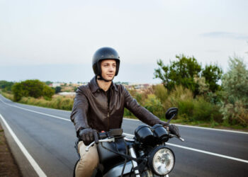 Tips Kulit Sehat Bagi Kamu yang Suka Motoran!