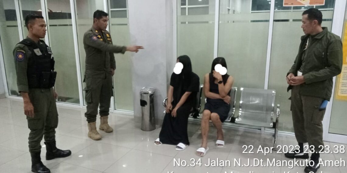 Lebaran Pertama, Petugas Satpol PP Bukittinggi Kembali Mengamankan 3 Orang Diduga LGBT