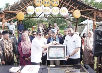 ADWI 2023: Sandiaga Uno Puji Kemasan Wisata Religi Desa Kubu Gadang, Padang Panjang