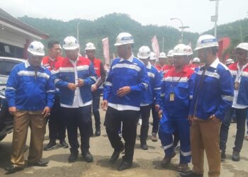 Pastikan Ketersediaan BBM di Sumbar Aman, Gubernur Mahyeldi Datangi TBBM Bungus