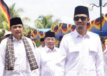 Wako Erman Safar Dampingi Menhan Prabowo Subianto Hadiri Prosesi Malewakan Gala Datuak Rajo Basa