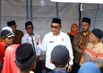 Bupati Solok Tinjau Lokasi Kebakaran di Muaro Pingai