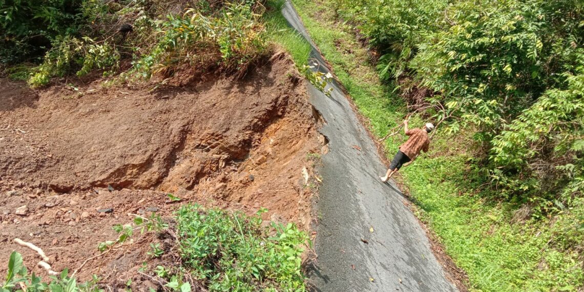 Longsor di Aia Luo Hingga kini Masih Dibersihkan, Diperkirakan akan Selesai Besok Sore