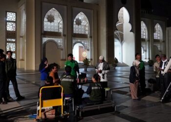 Salat Gerhana Bulan di Islamic Center Padang Panjang Batal Dilakukan