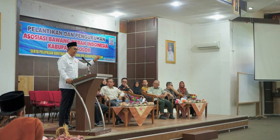 Bupati Targetkan Kabupaten Solok Menjadi Penghasil Bawang Terbesar di Sumatera