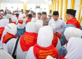 Bupati Sutan Riska Ingatkan Jamaah Haji Dharmasraya, Suhu di Arab Saudi Sangat Ekstrim 40°C