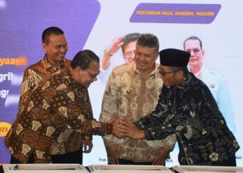 Rp50 M Dana KUR Untuk Petani, Walikota Hendri Septa: Sangat Membantu Pengembangan Usaha Pertanian