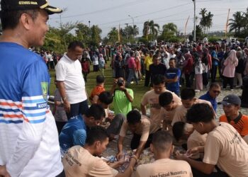 Badoncek, Pemko Pariaman Kumpulkan Rp11 juta untuk Keberangkatan Tim Futsal SS ke 8 Besar LFN 2023 di Jateng