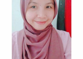 Ironi Kebiasaan Buang Sampah Sembarangan Ancam Ekosistem di Pantai Padang