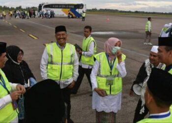 Satu orang Meninggal di Makkah, 93 Jamaah Haji Kota Pariaman Tiba di BIM