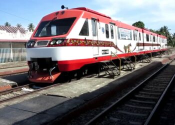 Rel Terendam Banjir, Perjalanan KA Lembah Anai Dihentikan Sementara