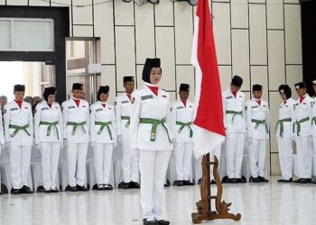 Anggota Paskibra Kabupaten Solok Selatan Dikukuhkan