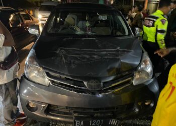 Tak ada Korban Jiwa pada Kecelakaan Beruntun yang Libatkan 6 Kendaraan di Solok, Kerugian Puluhan Juta Rupiah