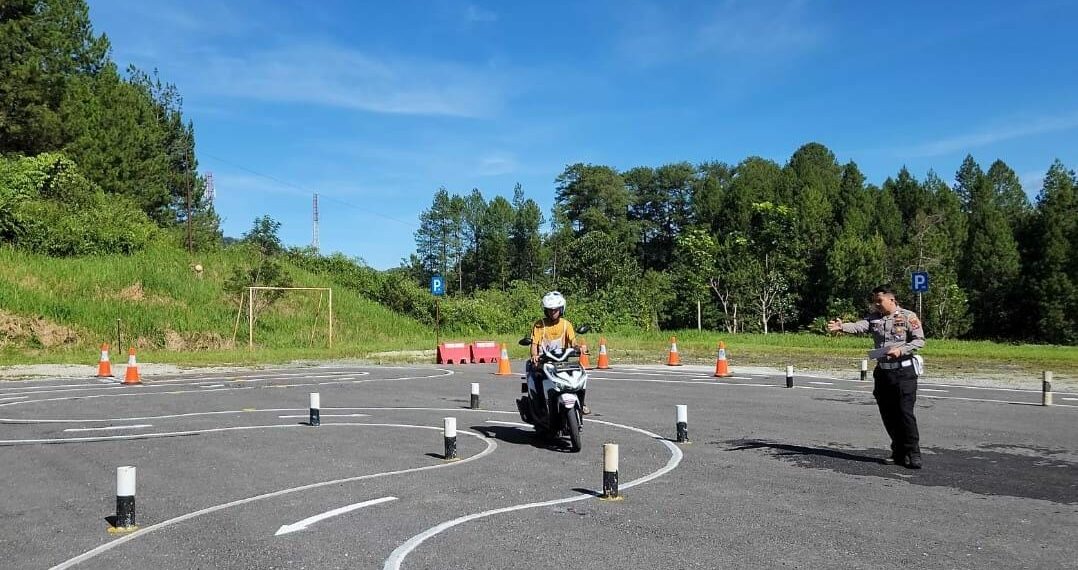 Ujian Praktek SIM C Satlantas Polres Solok Makin Mudah, Masyarakat Beri Respon Positif