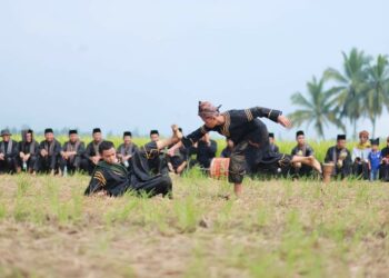 Atraksi Silek Basilumuh Kota Solok, Ditampilkan Dalam Lunau Sawah