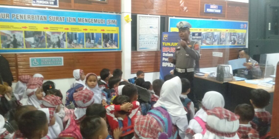 Satlantas Polres Solok Tanamkan Tertib Berlalu Lintas Semenjak Dini