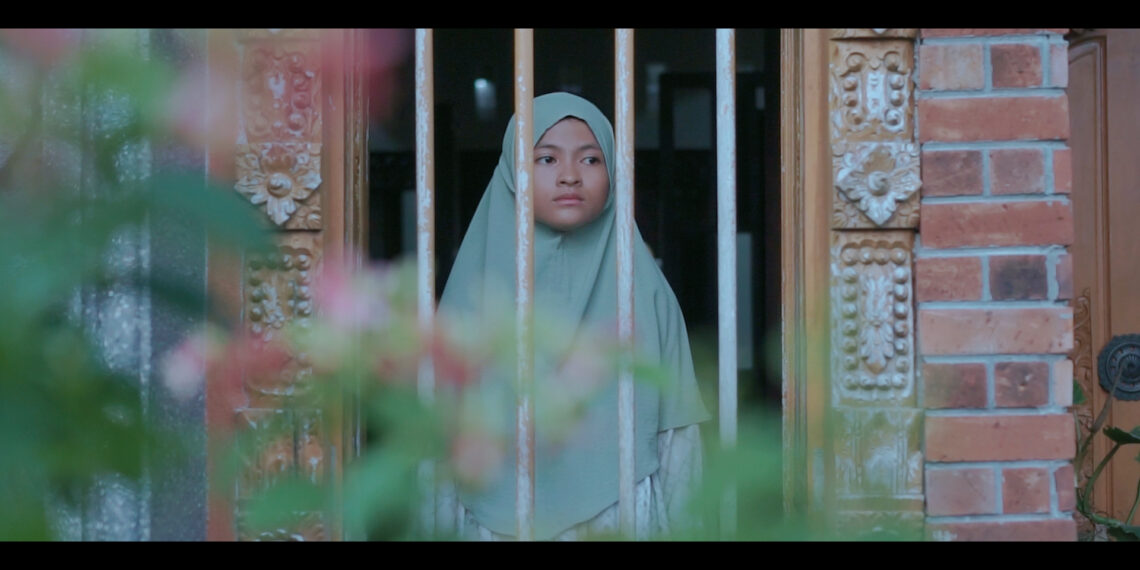 Sentuh Hati Masyarakat Lewat Senandung, Ini Dia Penyanyi Cilik Asal Sumatera Barat