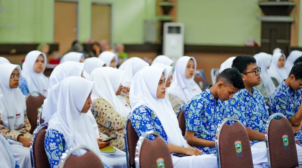 Pencegahan Sejak Dini, Ratusan Remaja Kabupaten Solok Ikuti Kampanye Penurunan dan Pencegahan Stunting