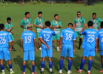 Porwil Sumatera XI 2023: Berlatih di Lapangan Paskhas TNI AU, Antusiasme Tim Sepakbola Sumbar Meningkat Jelang Lawan Kepri