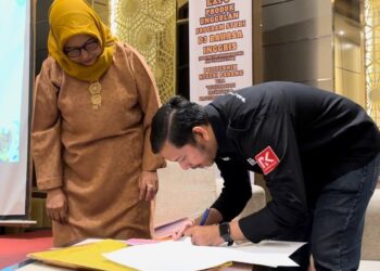 Prodi Bahasa Inggris PNP dan Infosumbar Teken Kerja Sama