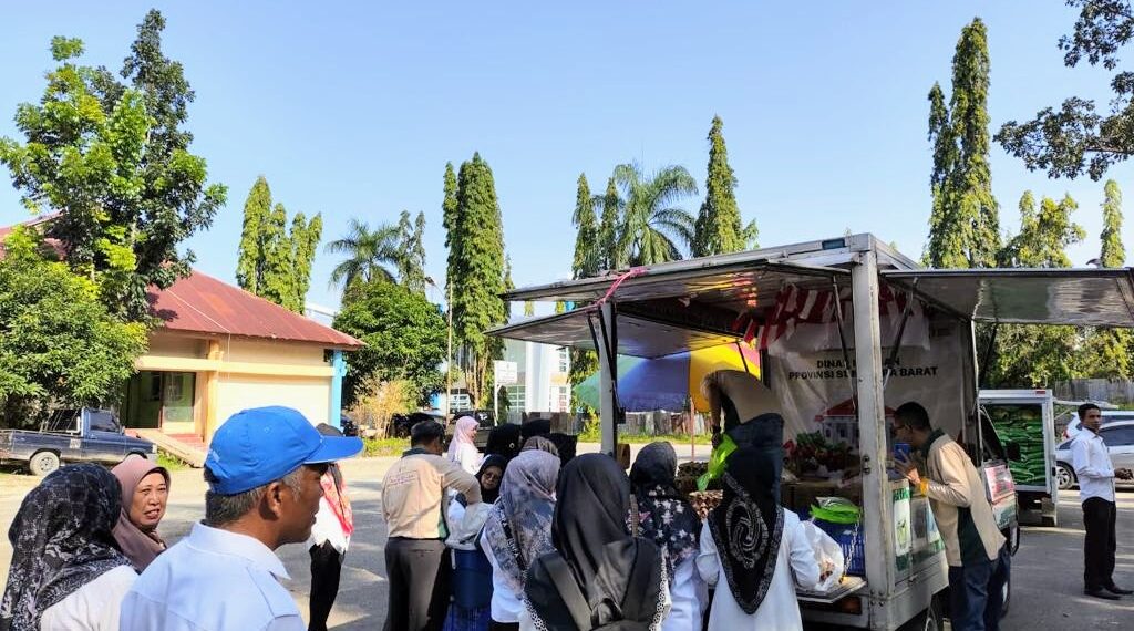 Upaya Pengendalian Inflasi, Pemkab Solok Gelar Operasi Pasar