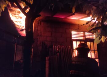 Empat Bangunan di Padang Ludes Terbakar Sabtu Dinihari, Kerugian Capai 1 Miliar