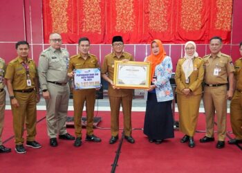 Sukses Turunkan Keluarga Berisiko Stunting, Pemko Padang Terima Penghargaan dan 7,3 Miliar Rupiah