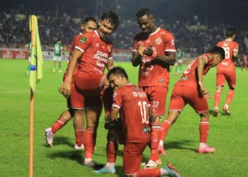 12 Besar Liga 2 2023/2024: Diwarnai Kartu Merah, Semen Padang Bungkam ‘Rap-rap PSMS Medan
