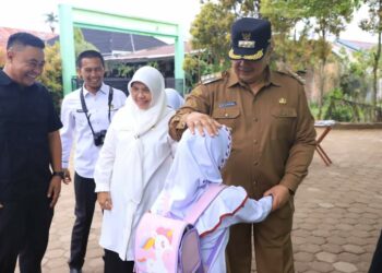 Zul Elfian Umar Beri Motivasi Pelajar MIN Kota Solok