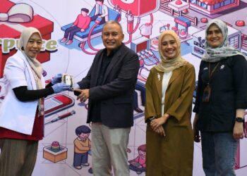 Donor Darah Semen Padang Kumpulkan 442 Kantong Untuk PMI