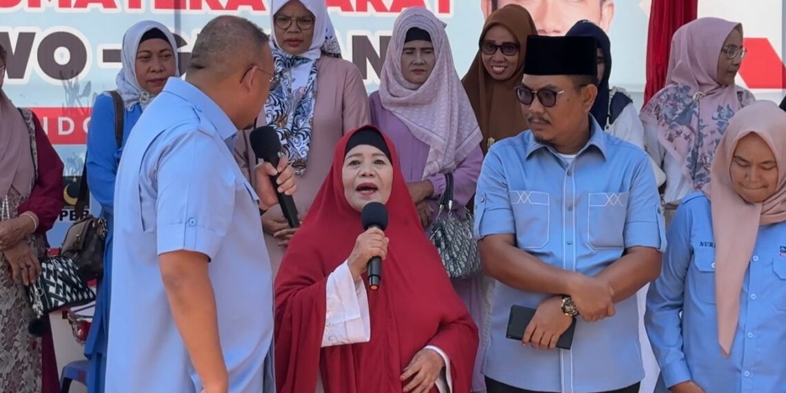 Ratusan Ibu-ibu dari 17 Kelompok Majelis Taklim se-Kota Padang Deklarasi Dukung Prabowo-Gibran Satu Putaran
