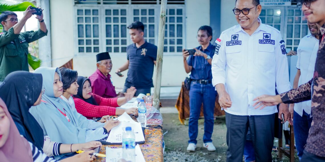 Pastikan Pemilu Berjalan Lancar, Bupati Solok Lakukan Monitoring