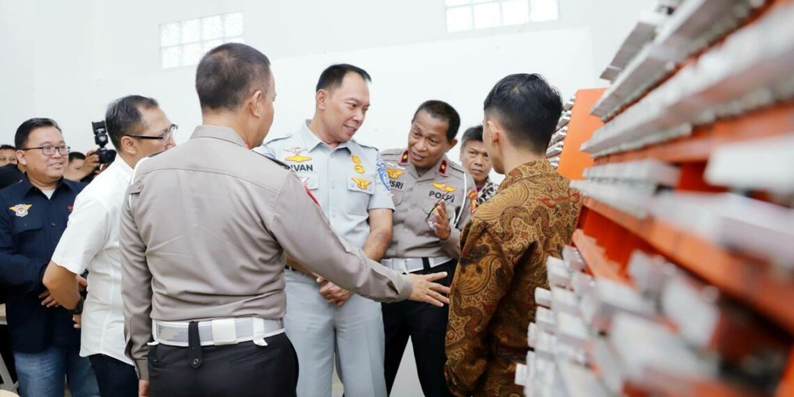 Perpanjangan STNK 5 Tahunan Hanya 15 Menit, Jasa Raharja Dorong Samsat Digital Leuwipanjang Jadi Contoh