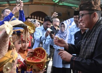 Siswa SDN 2 Lubuk Buaya, “Manyerak Bareh Kuniang Manyambuik Anak Daro”