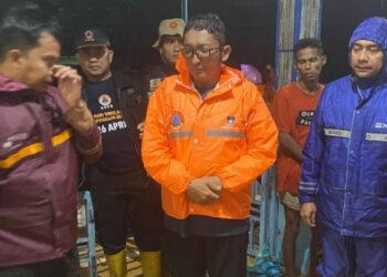 Wali Kota Padang Tinjau Evakuasi Warga Hingga Subuh