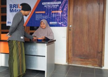 Kisah Agen Mitra UMi di Karawang Bantu Ekonomi Warga Sekitar