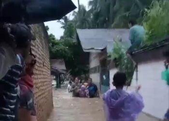 Akibat Hujan Deras, Sejumlah Daerah di Kota Padang di Kepung Banjir
