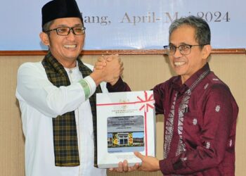 Di Akhir Masa Jabatan, Hendri Septa Persembahkan Opini WTP Ke-11 Kalinya Untuk Kota Padang