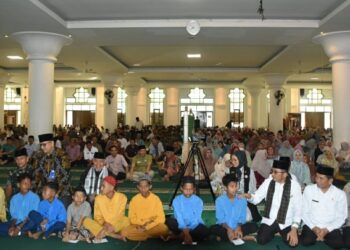 Wirid Bulanan, Hendri Septa: Ramadhan Momentum Menjadi Pamong Masyarakat yang Lebih Baik