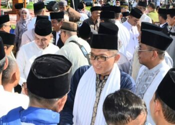 Ribuan Warga Padang Donasi Untuk Palestina pada Momentum Salat Ied di Galanggang Balai Kota